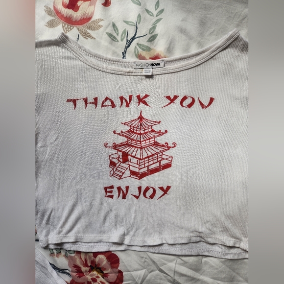 Fashion Nova Crop Top - Picture 3 of 4